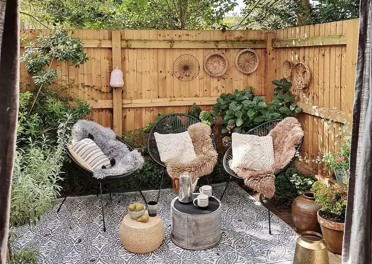 Potting Station Ideas for Organized Garden Work Outdoors